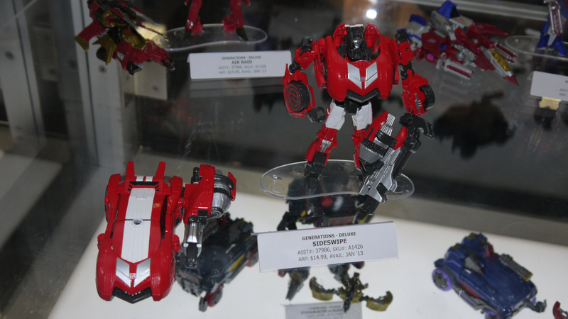 Illustration for article titled Don't Like Grimlock? Here are All the Transformers Hasbro Brought to San Diego